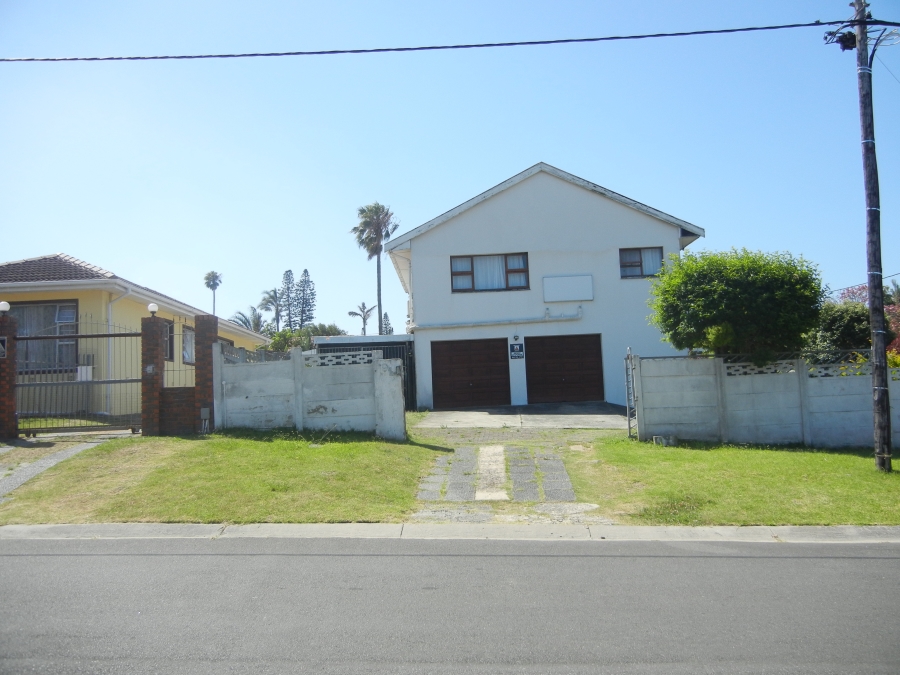 9 Bedroom Property for Sale in Sunnyridge Eastern Cape